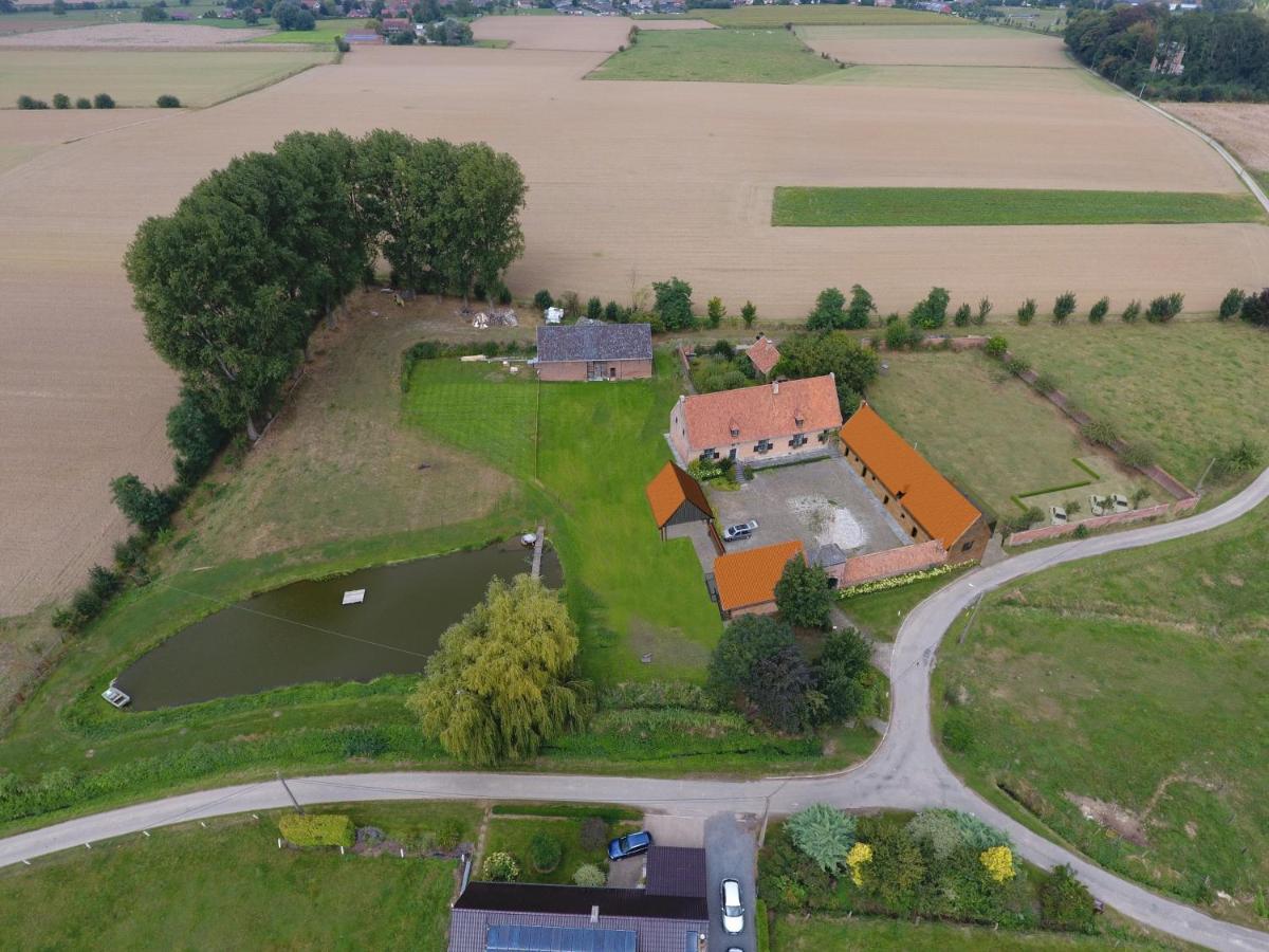 Gite Du Clos Villa Anvaing Buitenkant foto